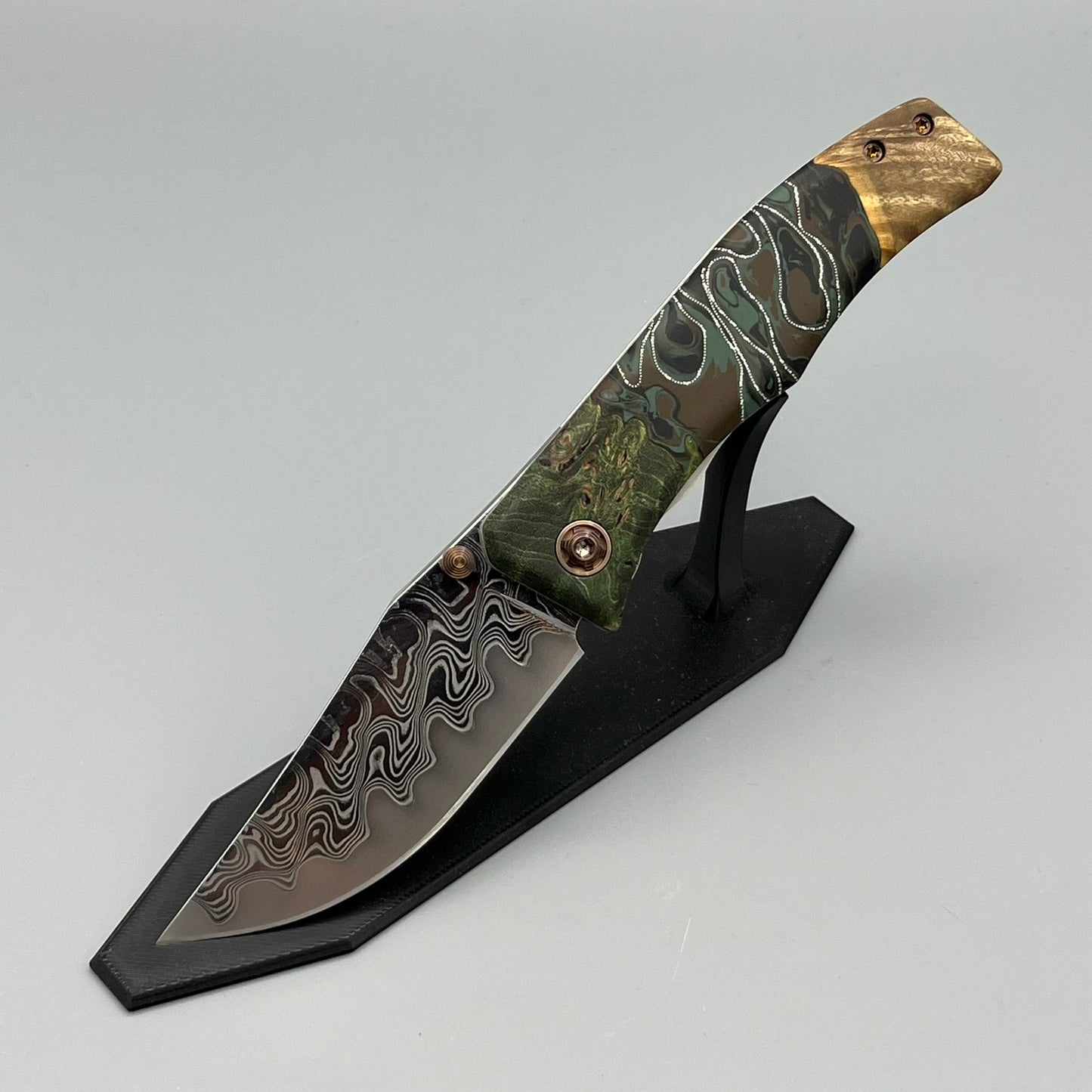 Frenzy No. 12 - MagnaCore, green wood scales