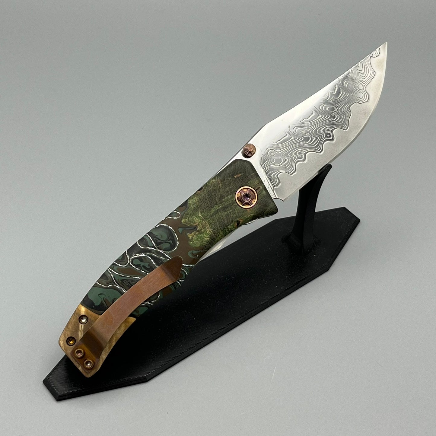Frenzy No. 12 - MagnaCore, green wood scales